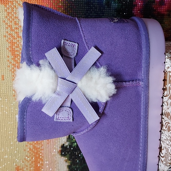 Girls Koolaburra by UGG Victoria Suede Boots - Picture 13 of 16